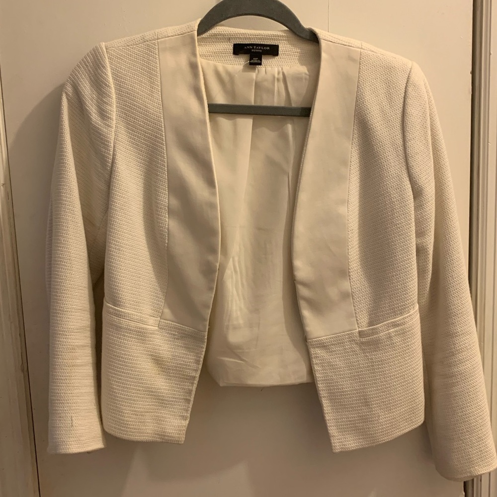Short white blazer